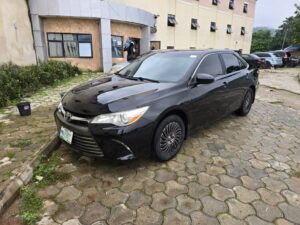 2016 Toyota camry untampered engine and gear AC chilling, just 10.7m, Abuja
