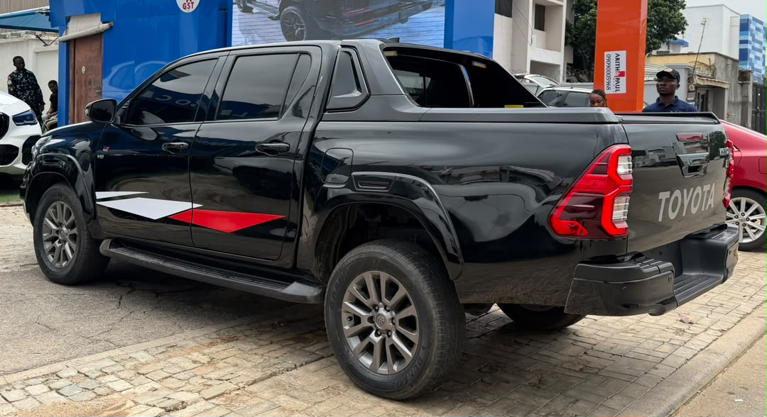
								2023 BULLETPROOF Toyota Hilux Adventure V6 slightly used 🌹@105M last with duty abujadeal full									