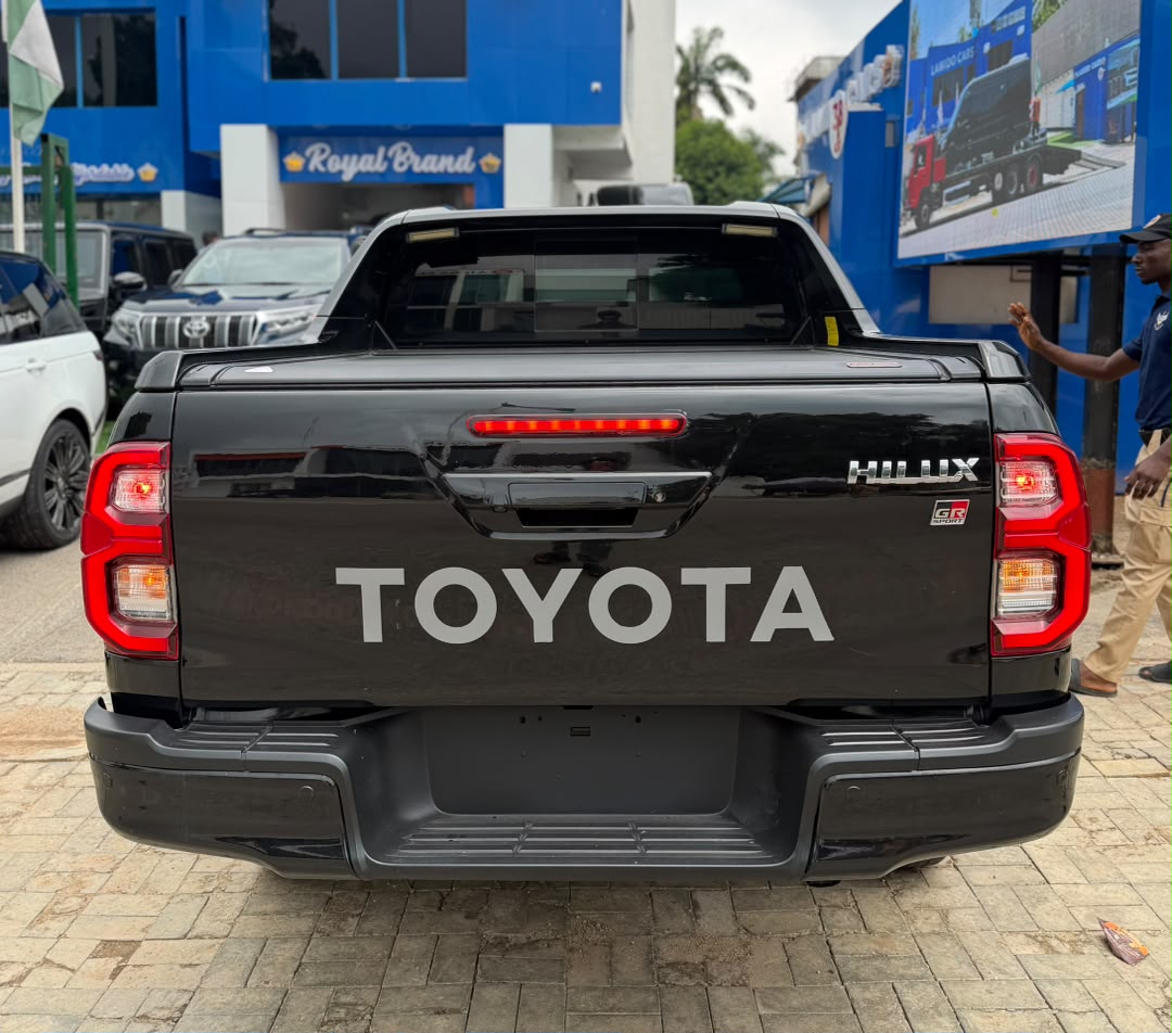 
								2023 BULLETPROOF Toyota Hilux Adventure V6 slightly used 🌹@105M last with duty abujadeal full									