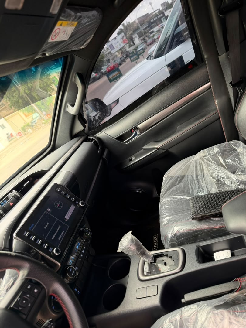 
								2023 BULLETPROOF Toyota Hilux Adventure V6 slightly used 🌹@105M last with duty abujadeal full									