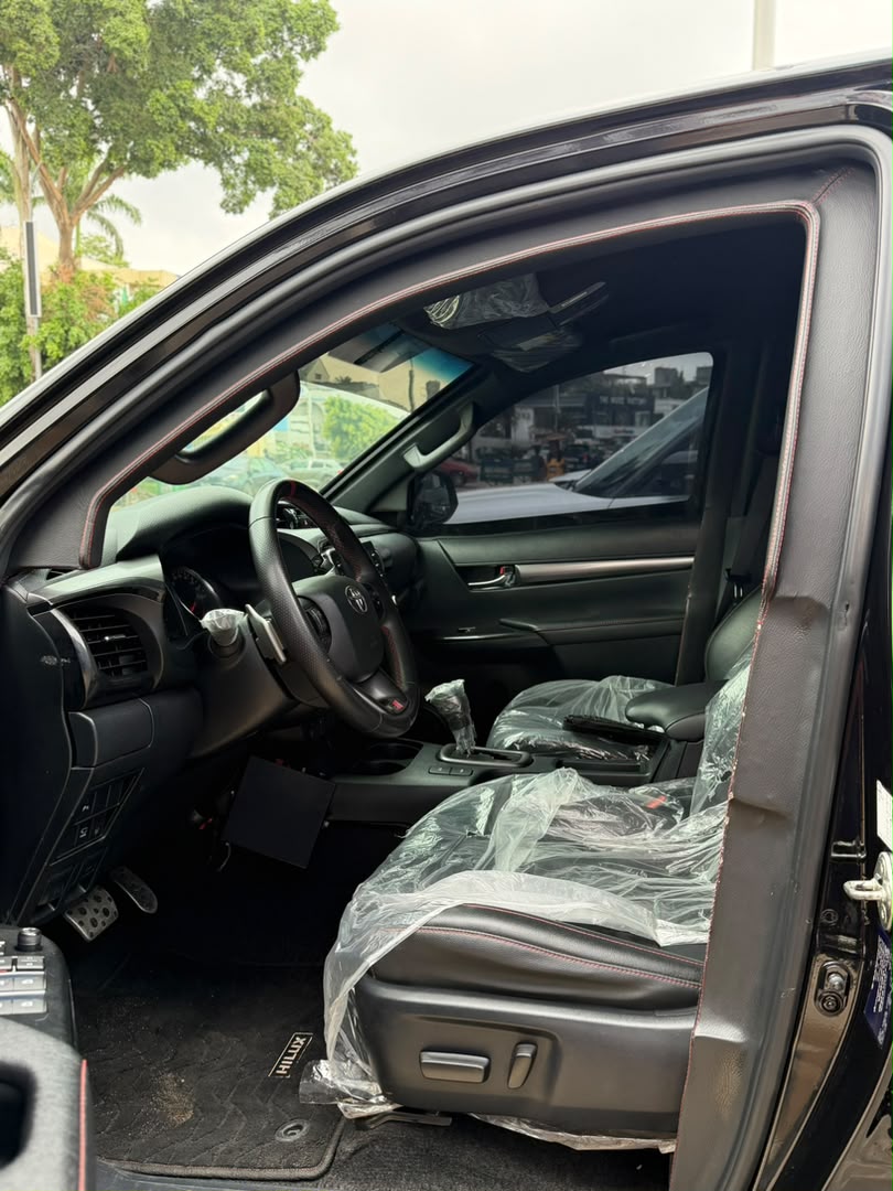
								2023 BULLETPROOF Toyota Hilux Adventure V6 slightly used 🌹@105M last with duty abujadeal full									