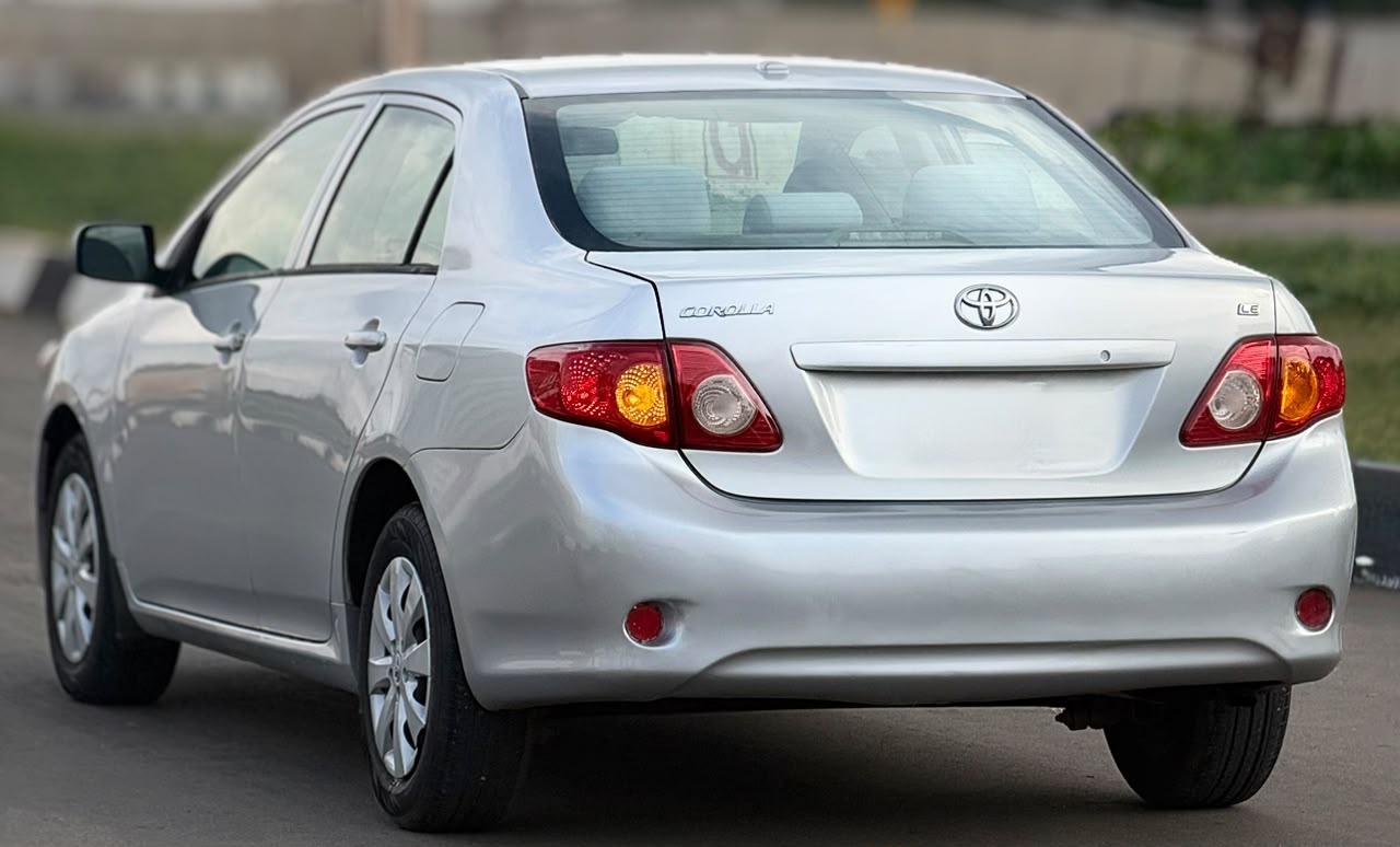 
								NEATLY USED 2010 TOYOTA COROLLA LE IN PERFECT CONDITION PROPERLY DOCUMENTED GOING FOR 8M ABUJA DEAL full									