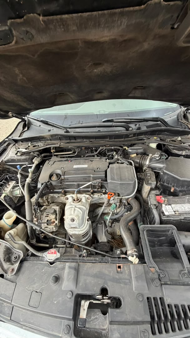 
								CLEAN FOREIGN USED 2016 HONDA ACCORD EXL AVAILABLE  PRICE: 18.5M full									