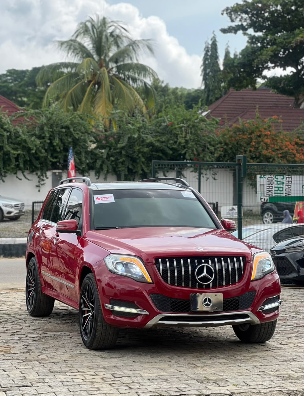 
								BELGIUM GRADE FULL OPTION 2013 MERCEDES GLK  PRICE: 13M full									