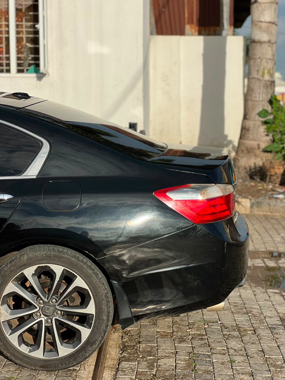 
								Super clean Honda accord 2014-15 model keyless entry double Screen, with everything working perfectly going for 10.9m full									