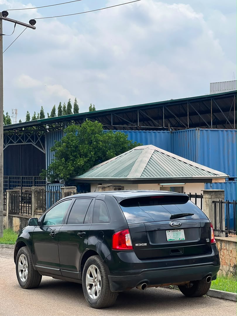 
								Extremely clean used Ford Edge 2014 for just 6.9m Abuja full									