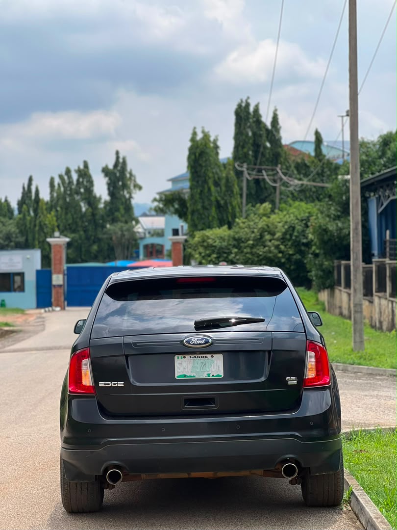
								Extremely clean used Ford Edge 2014 for just 6.9m Abuja full									