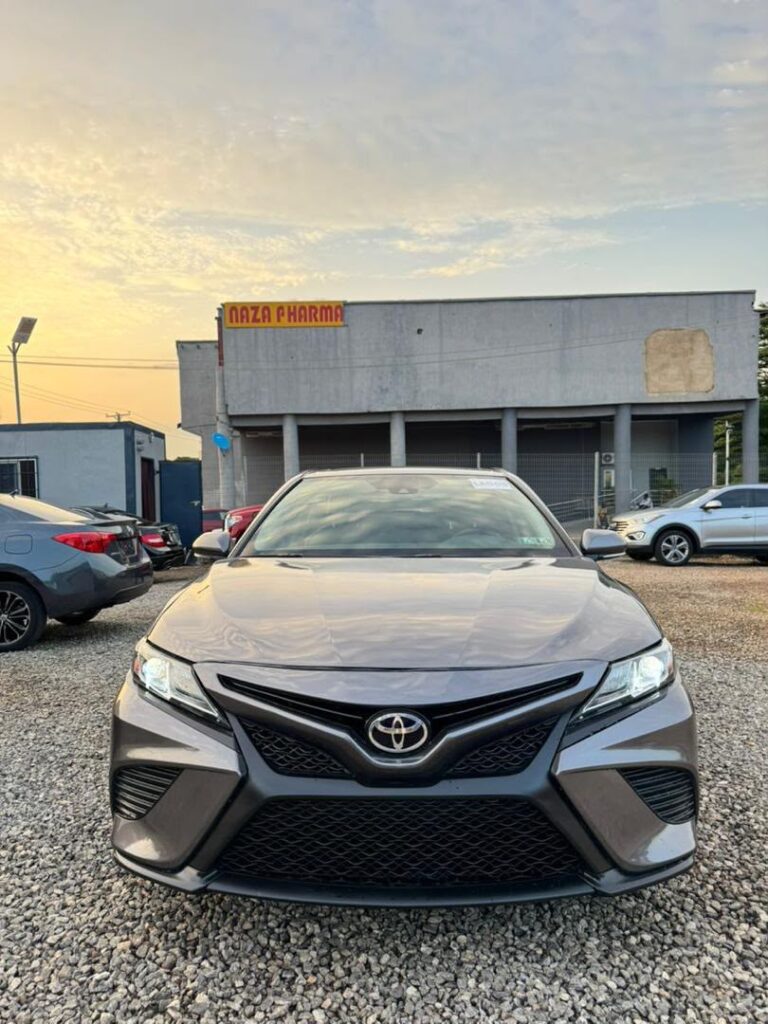 On Distress foreign used Toyota Camry SE keyless 2019 for 21.5m for only today