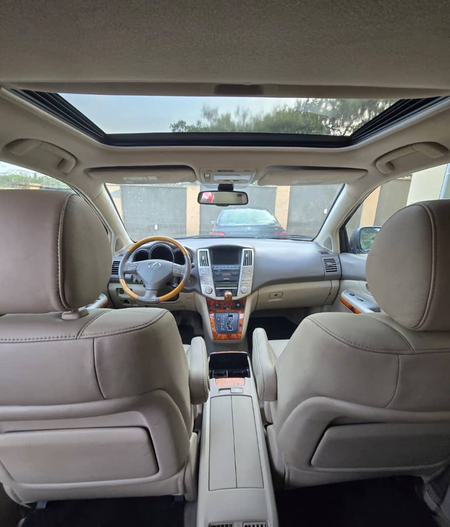 
								Quick Sale ‼️   ✨ Extremely Clean Foreign Used 2008/09 Lexus RX 340 with Original Custom Duty  Price 11.8m Location 📍 Abuja deal 🤝 Gaduwa @ owner house 🏡  Hurry before you hear sold full									