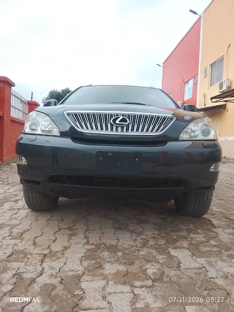 
								Quick Sale ‼️   ✨ Extremely Clean Foreign Used 2008/09 Lexus RX 340 with Original Custom Duty  Price 11.8m Location 📍 Abuja deal 🤝 Gaduwa @ owner house 🏡  Hurry before you hear sold full									