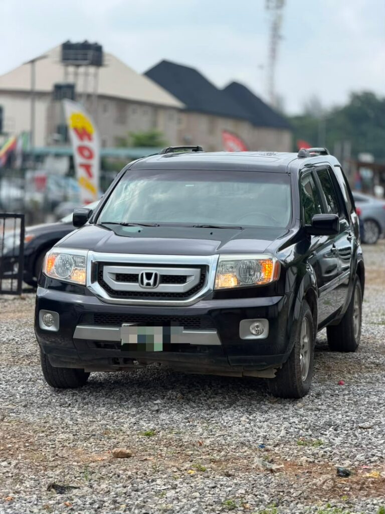QUICK SALE!! 🚨  2011 Honda Pilot Well maintained • Buy & Drive  💰 ₦7.2 Million 📍 Abuja