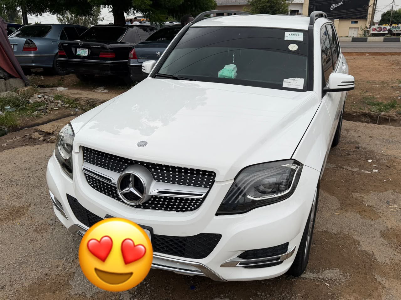 
								Giveaway Deal‼️‼️‼️ (Accident Free) Carefully Used (3months Registered) 2014 Mbenz Glk 350 car is first body (Nothing To Fix) Black Engine Fullest Option (Power Booth & Double Pano) with duty going for just 13.7m with sambo Lugbe Abuja📍 ZERO CHAIN DEAL full									