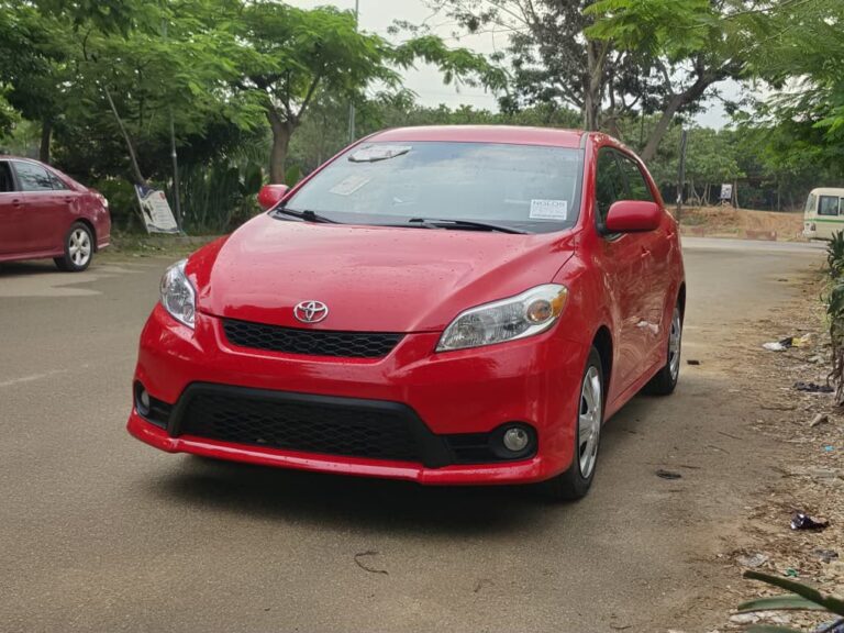I love this car: Extremely clean Highest grade 2012 On belt Toyota Matrix S with July 2026 Duty first body with no single paint going for just 11.8m 100k sambo