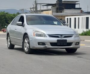 NEATLY USED 2006 HONDA ACCORD DC IN EXCELLENT CONDITION UNTAMPERED SYSTEM PROPERLY DOCUMENTED GOING FOR 4M ABUJA DEAL
