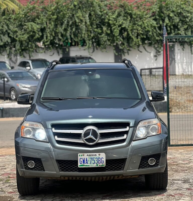 Neatly used 2012 GLK Buy and drive nothing to fix 📍Abuja 💰10M