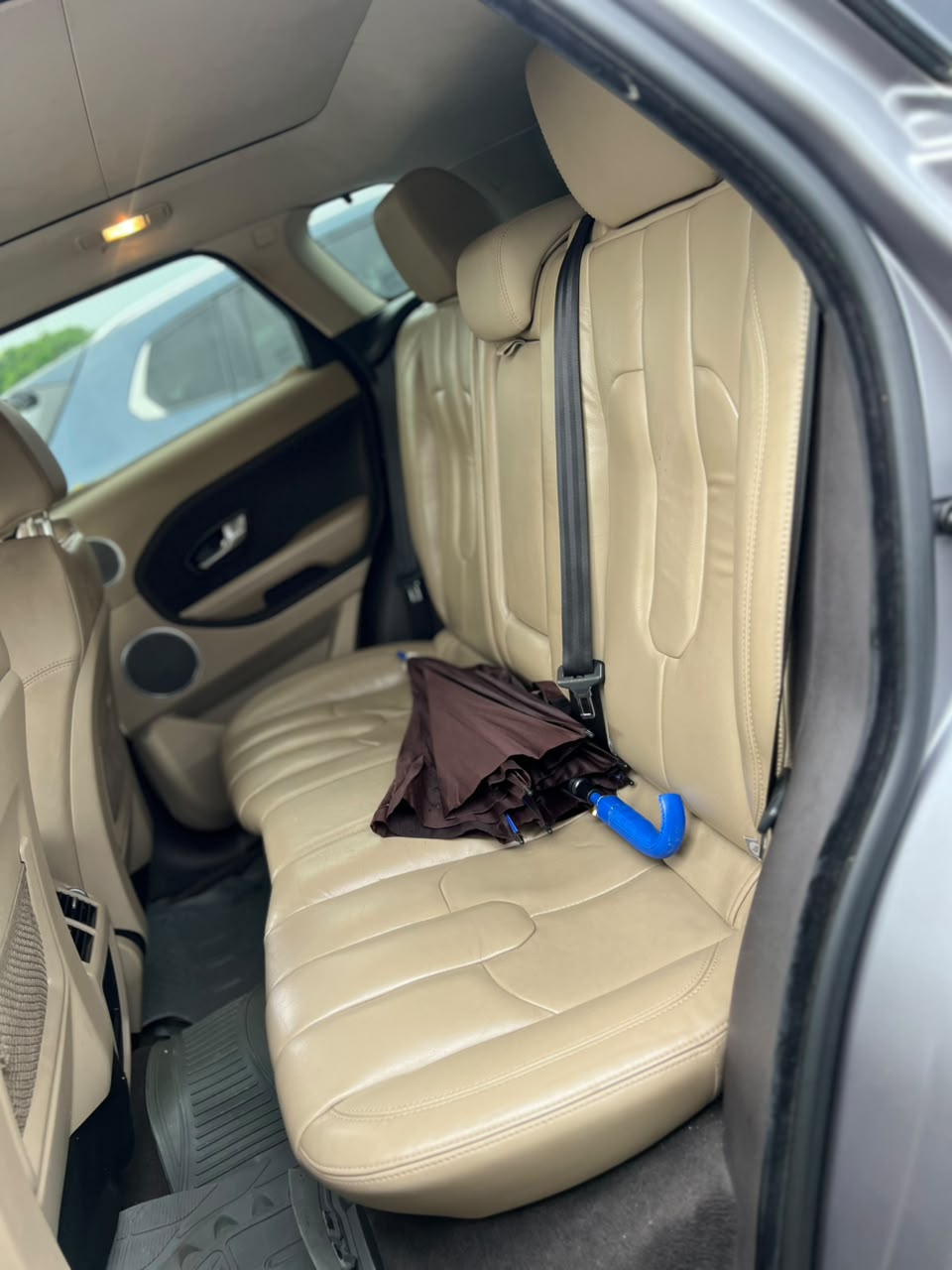 
								2014 unregistered Range Rover  Everything working well Buy and drive nothing, nothing to fix. 📍Abuja 💰8.5M full									