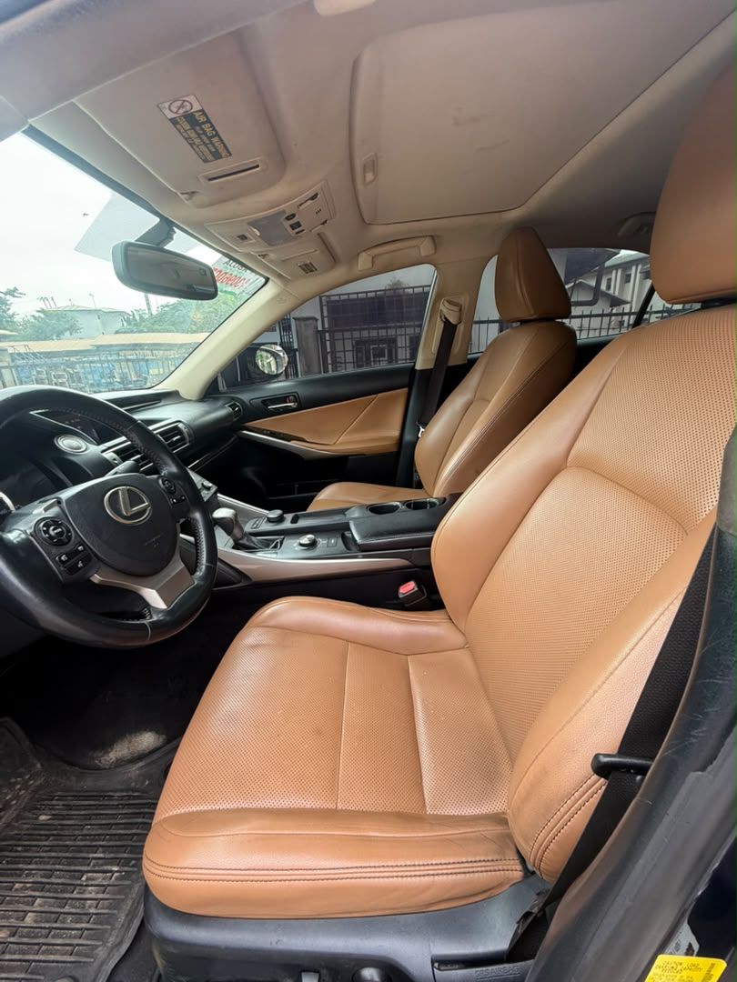 
								Distress Sell Foreign Used Lexus IS250 2015 for just 17.9m Abuja full									
