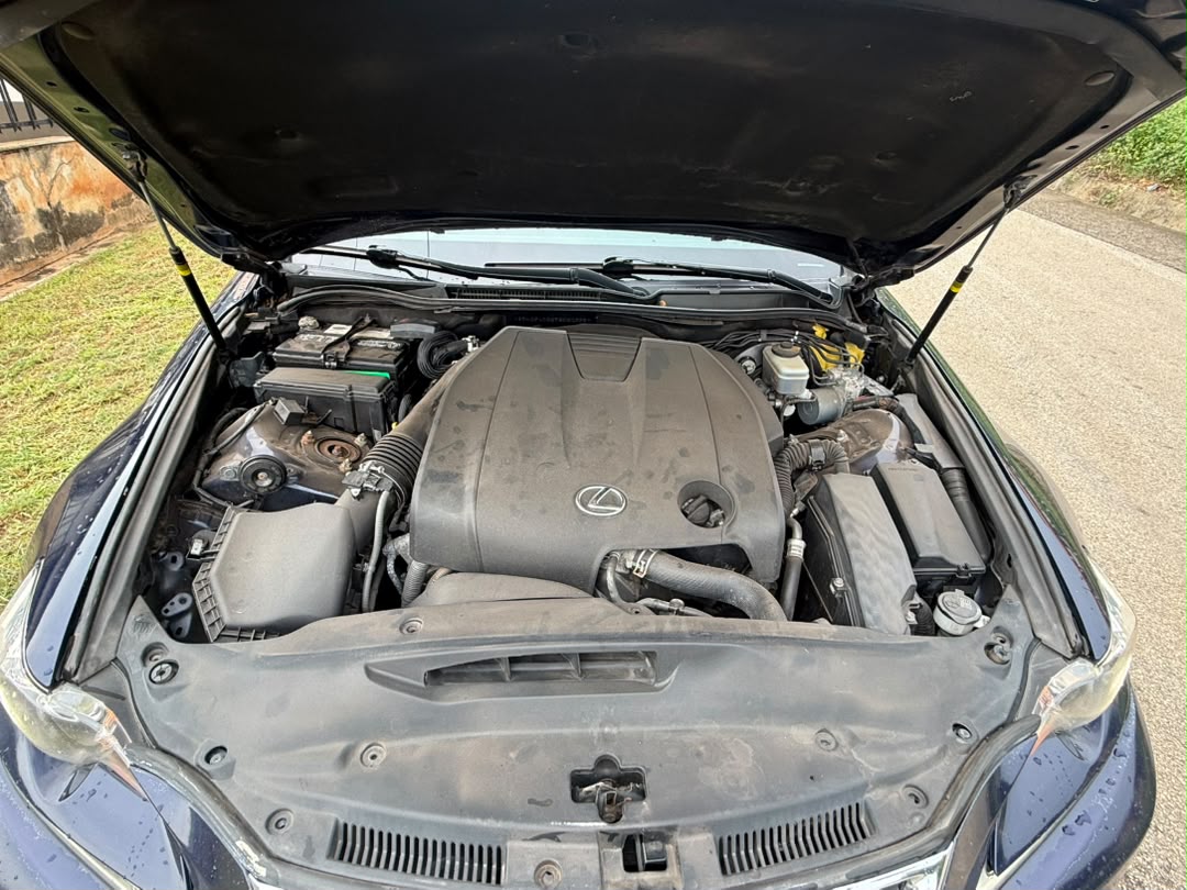 
								Distress Sell Foreign Used Lexus IS250 2015 for just 17.9m Abuja full									