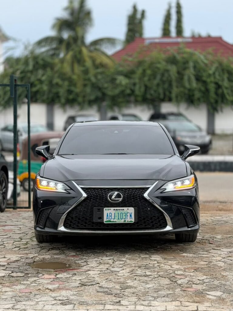 BELGIUM STANDARD 2019 LEXUS ES350 FSPORT, DECEMBER 2025 DUTY PRICE: 33M