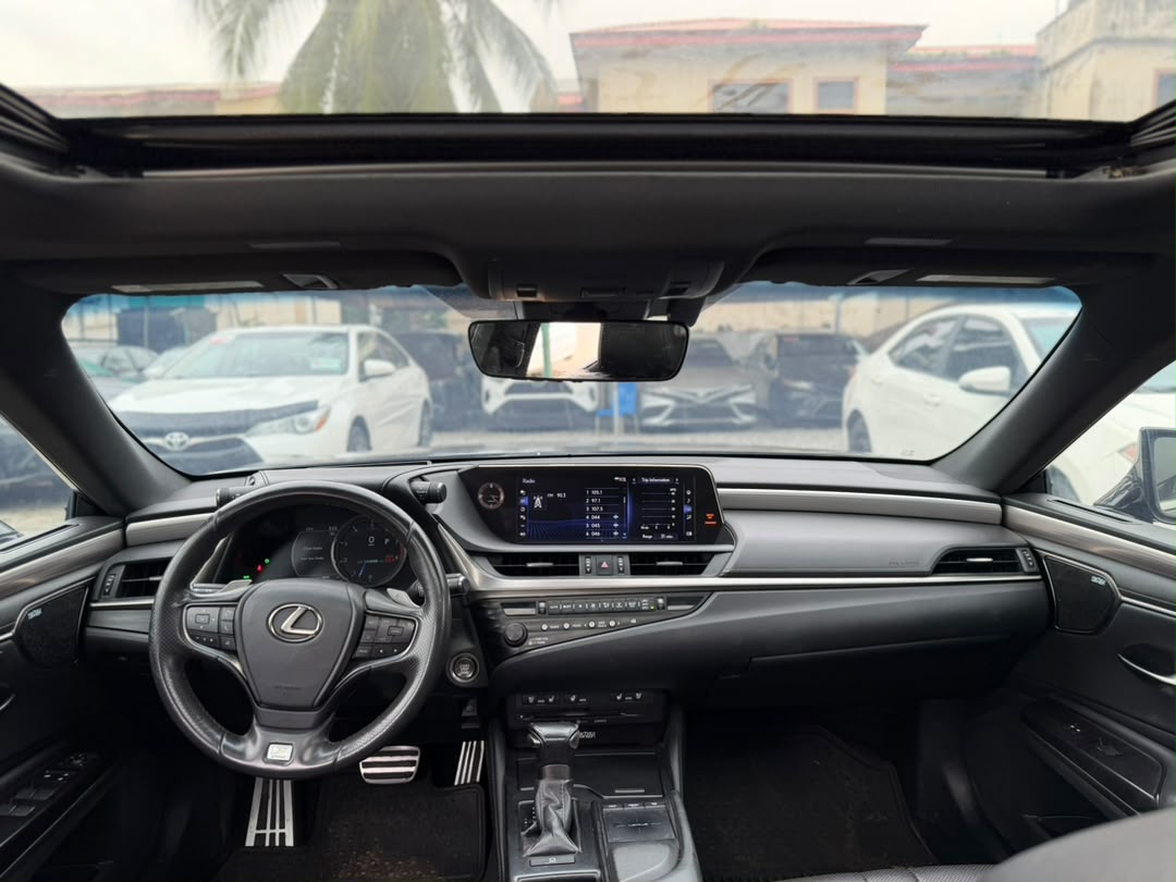 
								BELGIUM STANDARD 2019 LEXUS ES350 FSPORT, DECEMBER 2025 DUTY PRICE: 33M full									