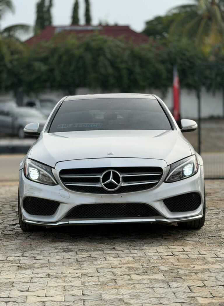 BELGIUM GRADE 2016 MERCEDES C300 IN PRISTINE CONDITION  PRICE: 16.5M