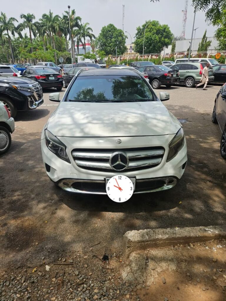 Giveaway Deal‼️‼️‼️ Neatly Used Mercedes Benz Gla250 2015 With untempered engine and gear, ac is freezing 🥶 with duty✅ going for just 11.2m Net with our sambo owners house Abuja📍 ZERO CHAIN DEAL