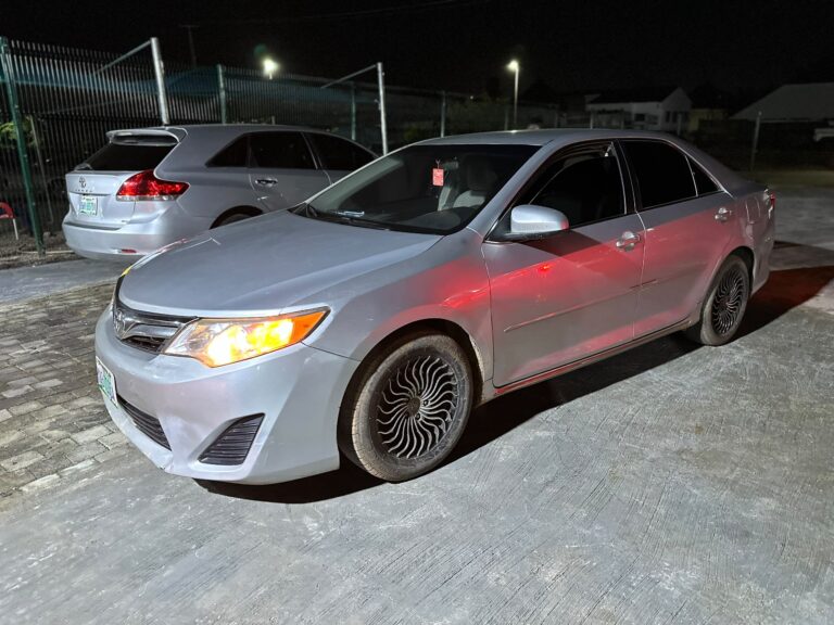 SUPER SHARP BELGIUM GRADE 2013 TOYOTA CAMRY WITH ORIGINAL CUSTOM DUTY  UNTAMPERED EVERYTHING 4PLUG ENGINE GOING FOR   💰9M 📍ABUJA GWARINPA