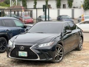 BELGIUM STANDARD 2019 LEXUS ES350 FSPORT, DECEMBER 2025 DUTY PRICE: 33M