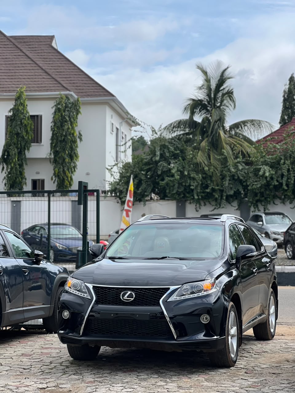 
								Direct Belgium upgraded 2010 Lexus RX350 Buy and drive 📍Abuja 💰17M full									