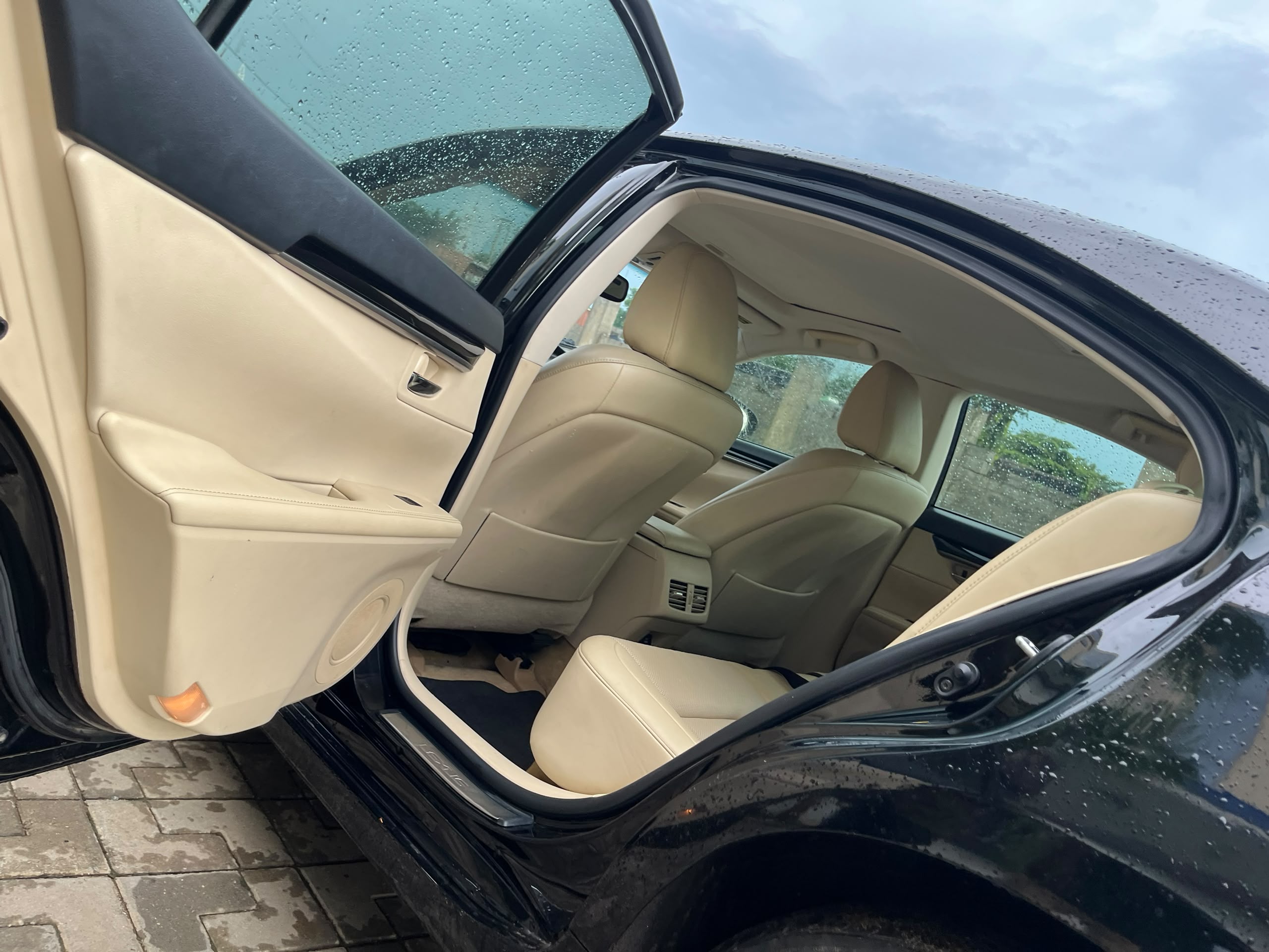 
								2015 LEXUS ES350 Direct Belgium Buy & Drive,Notin to fix Android Screen,reverse 📸 Engine,Gear,Ac okay 8 17m to d owner 200k settlement full									