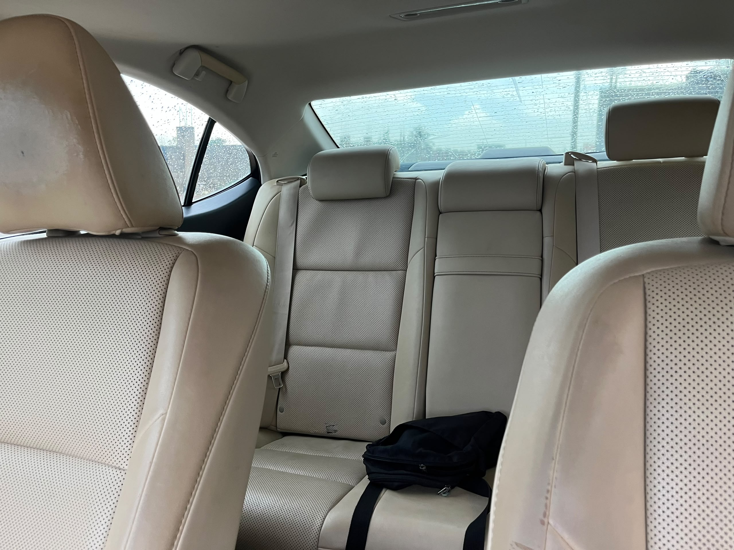 
								2015 LEXUS ES350 Direct Belgium Buy & Drive,Notin to fix Android Screen,reverse 📸 Engine,Gear,Ac okay 8 17m to d owner 200k settlement full									