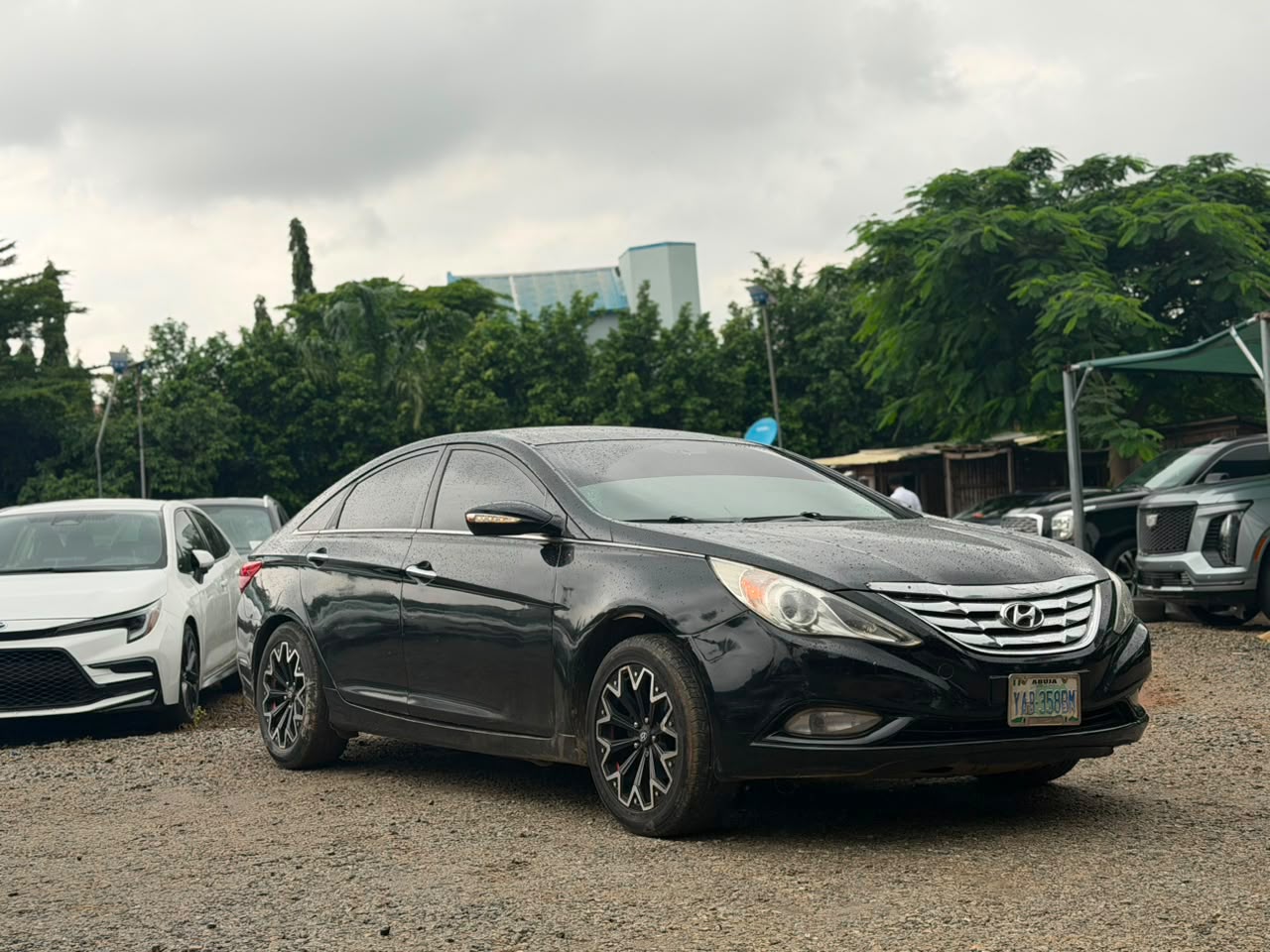 
								Clean used 2012 Hyundai sonata for 6.9m Abuja full									
