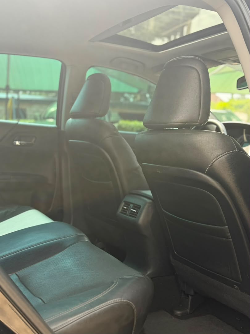 
								Foreign used 2013 Accord V6 Touring for 14m Abuja full									