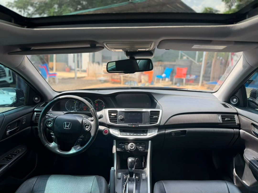 
								Foreign used 2013 Accord V6 Touring for 14m Abuja full									