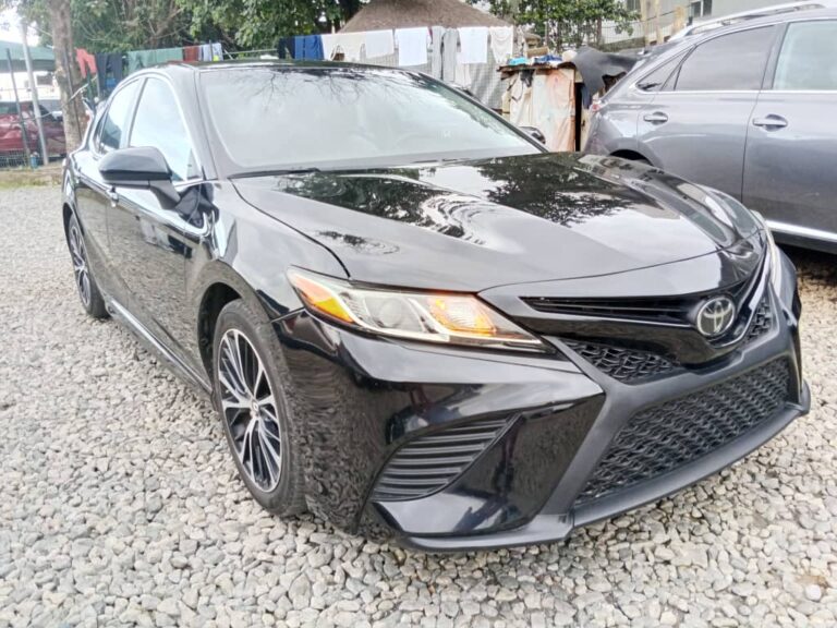 AVAILABLE FOR SALE 🔥 Toyota Camry SE 💰 Price: ₦23.5 Million Drive home this sharp, sporty, and fuel-efficient sedan in excellent condition. Clean inside and out, with a premium interior and a smooth, reliable engine. ✅ Neat Interior ✅ Powerful & Fuel-Efficient Engine ✅ Smooth Automatic Transmission ✅ Alloy Wheels ✅ Reverse Camera & Infotainment System ✅ Ice-Cold A/C ✅ Ready to Drive This is a perfect blend of luxury, comfort, and performance at an unbeatable price. 📍 Available for inspection in Abuja gwarinpa.