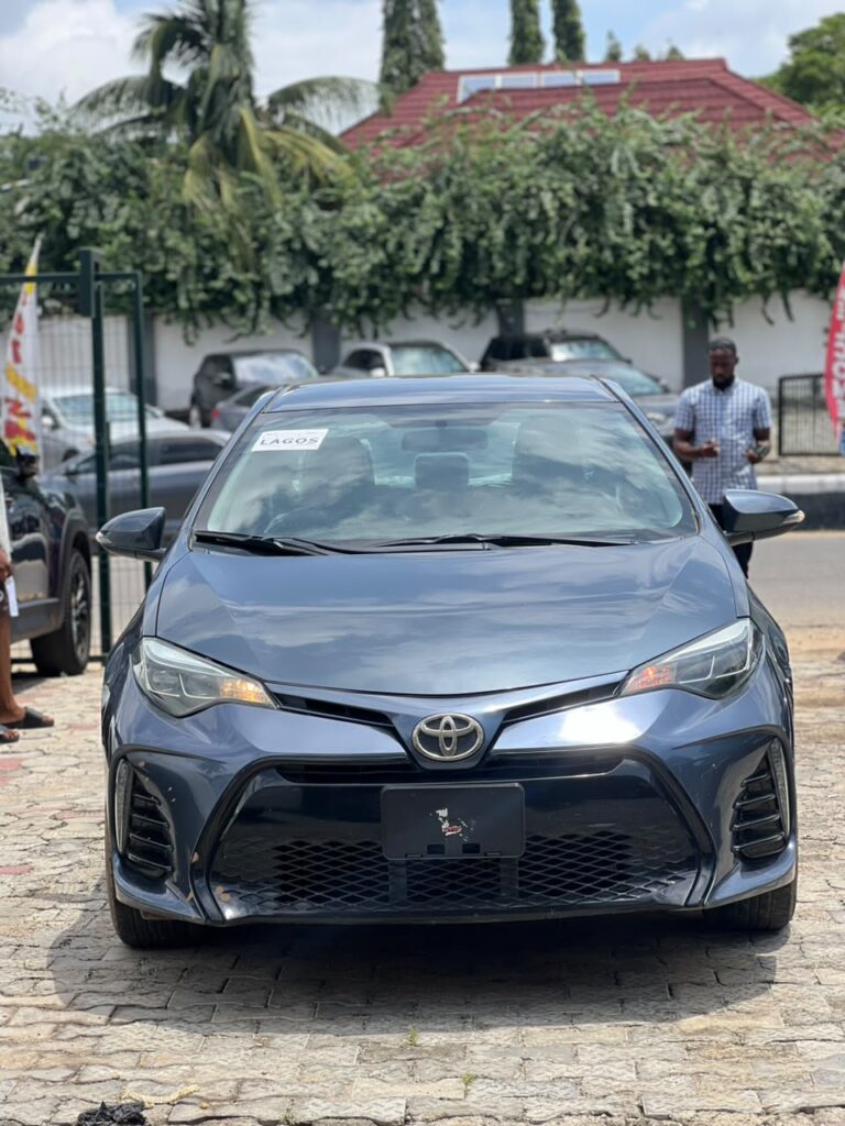 DIRECT BELGIUM 2015 Toyota Corolla Upgraded to 2016. Everything working well. Buy and drive. 📍Abuja 💰11.5M