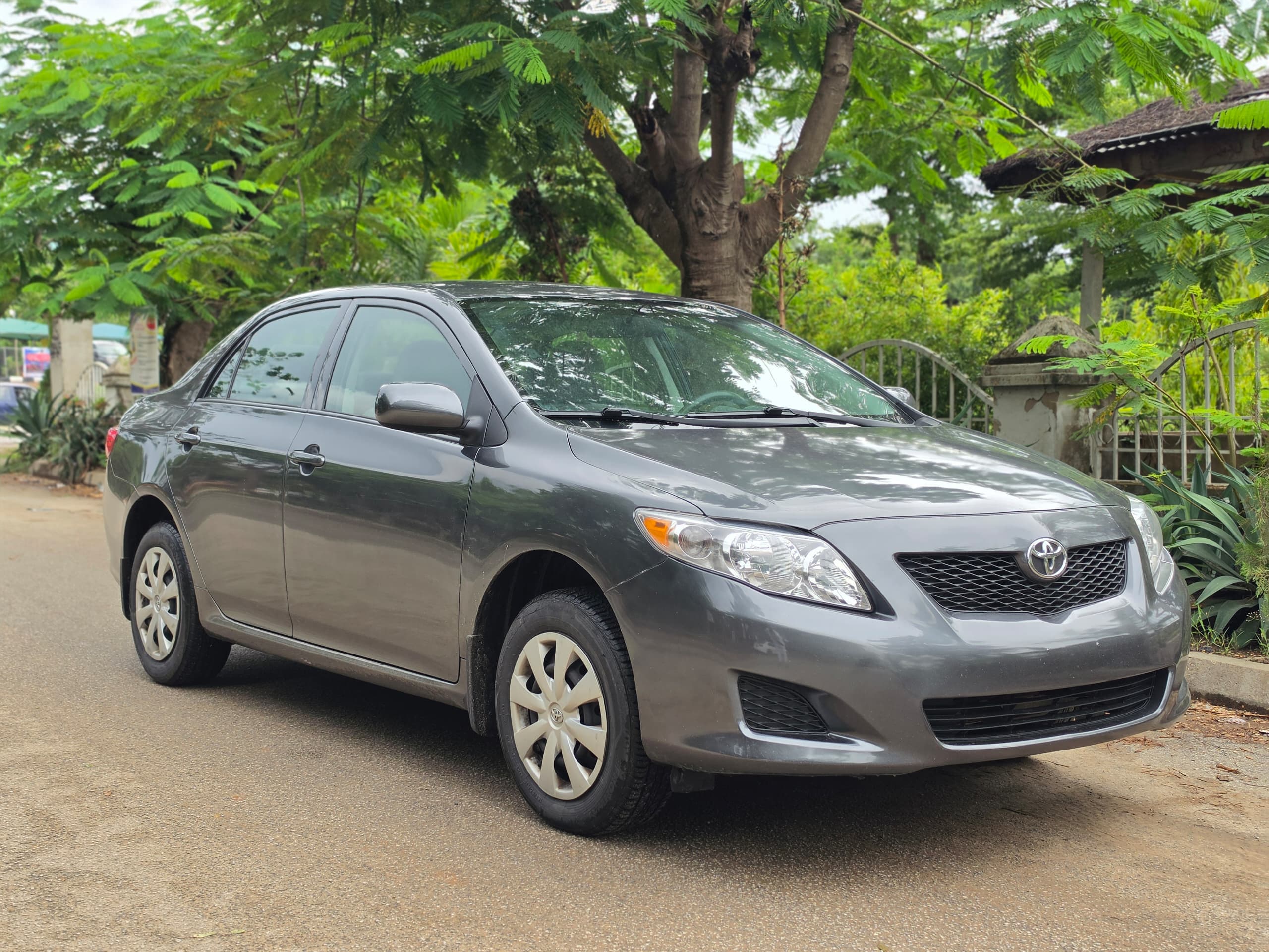 
								New in: Extremely clean foreign used Toyota corolla 2010 on belt. Accident Free, June 2026 Duty going for just 9.8m with no single 9ja paint full									