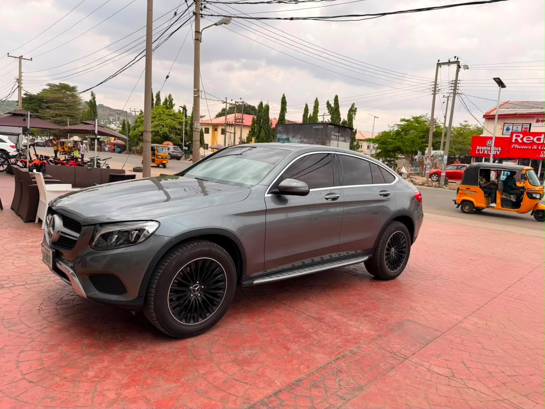 
								Grade one first body barely used GLC300  Original duty 📃  PRICE: 43M  49k miles   Abuja deal  Nationwide delivery full									