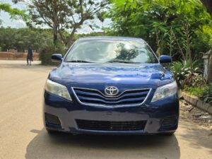 Awoof Deal: Highest Grade Foreign Used 2010 on belt Toyota camry LE with July 2026 Duty Accident free going for just 10m. Dashboard no dey gum everywhere sharp. Accident free. Na only me be the importer wey dey sell motor pump price for Abuja
