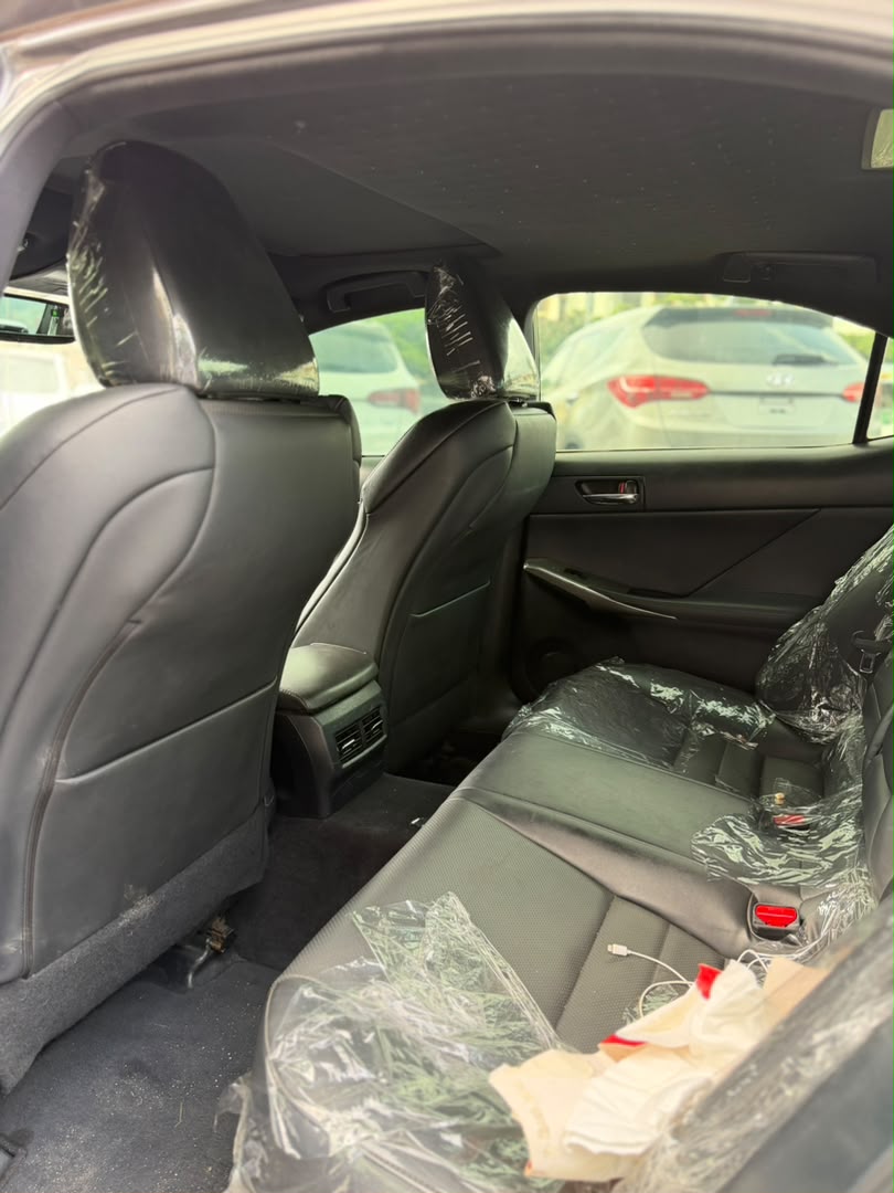 
								WELL MAINTAINED 2014 LEXUS IS250 FSPORT  PRICE: 16.5M full									