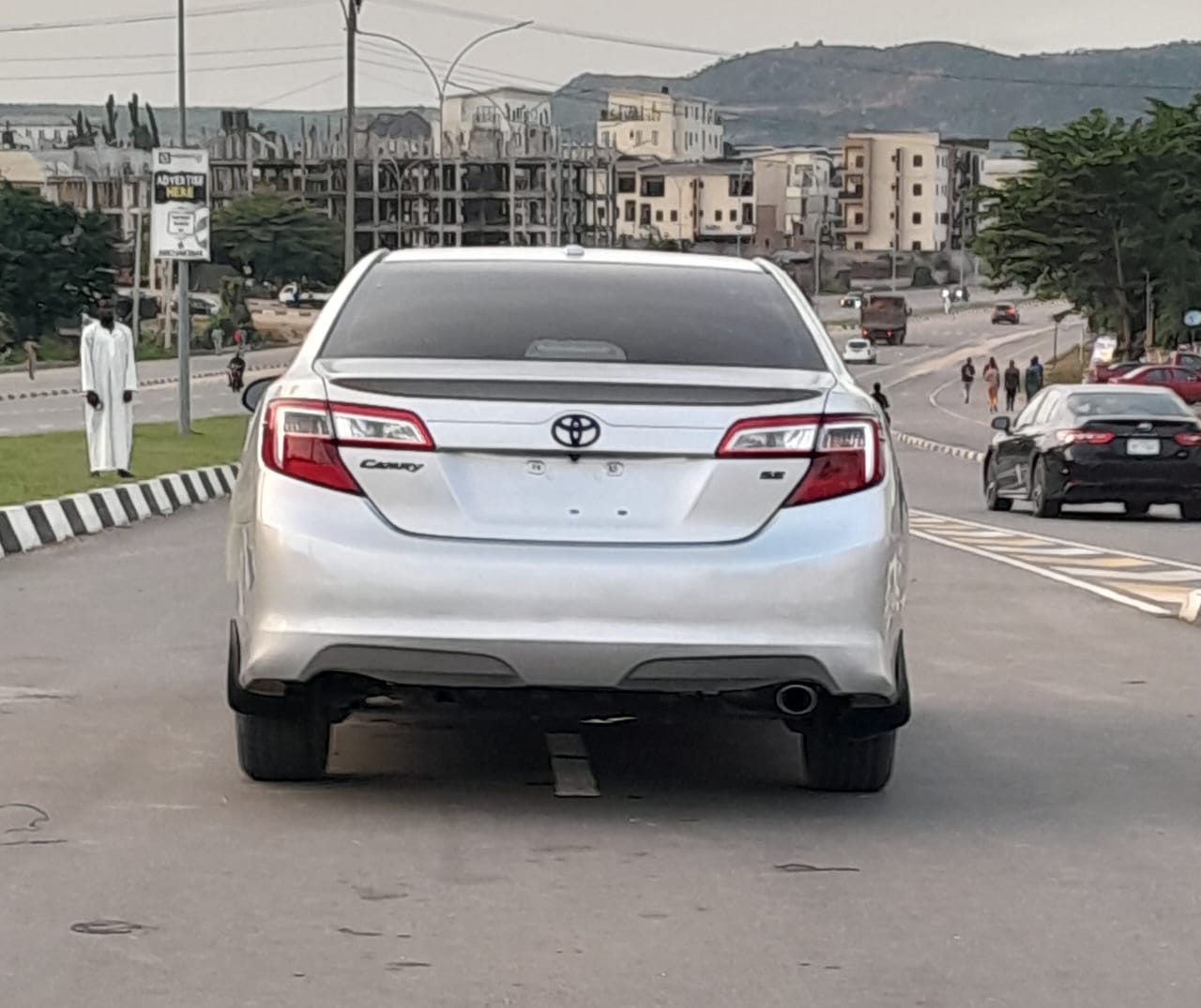 
								FOREIGN STANDARD 2013 TOYOTA CAMRY SE NOTHING TO FIX ACCIDENT FREE WITH ORIGINAL CUSTOM DUTY GOING FOR 9.7M ABUJA DEAL full									
