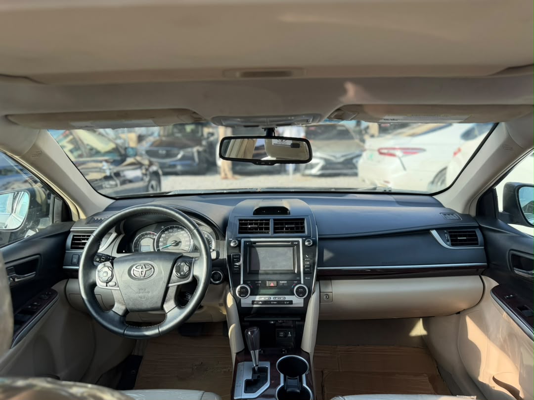 
								CLEAN FOREIGN USED 2014 TOYOTA CAMRY XLE, RECENT DUTY PRICE: 15M full									