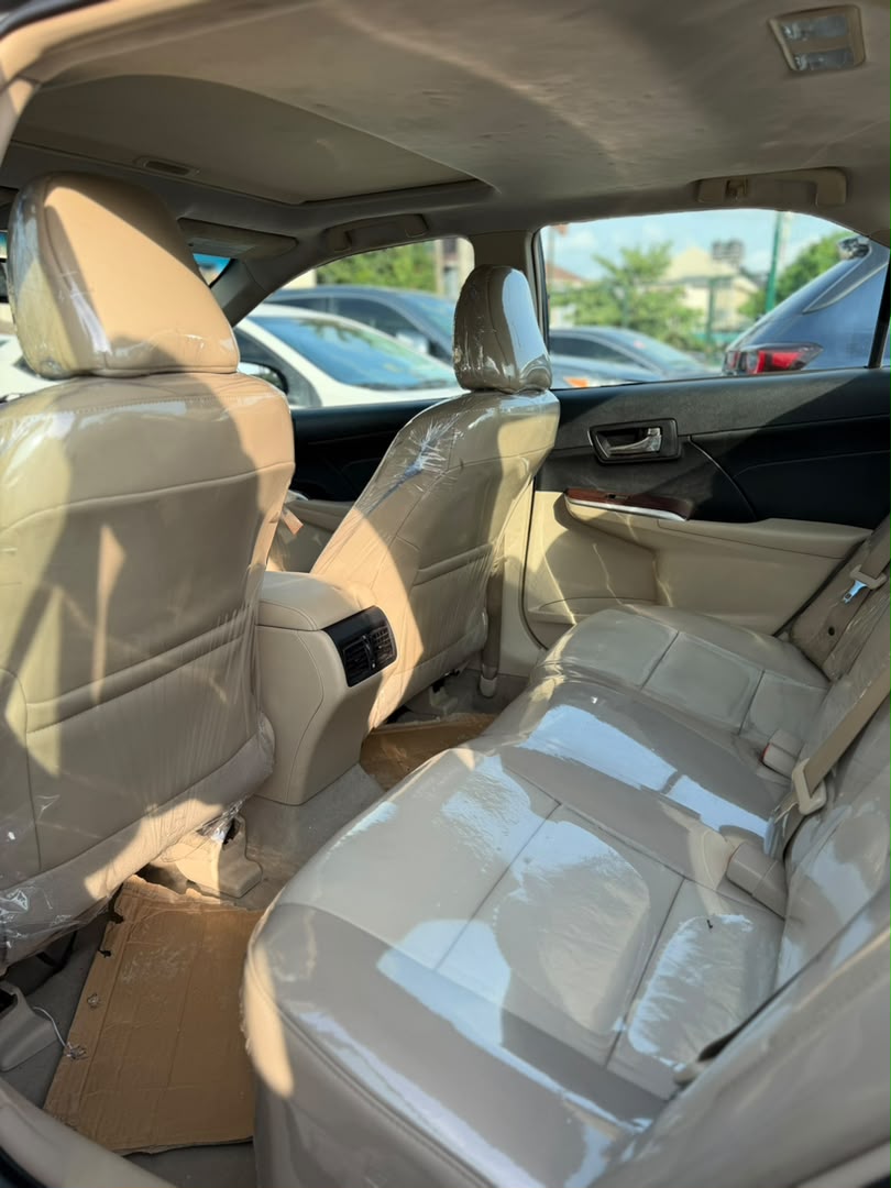 
								CLEAN FOREIGN USED 2014 TOYOTA CAMRY XLE, RECENT DUTY PRICE: 15M full									