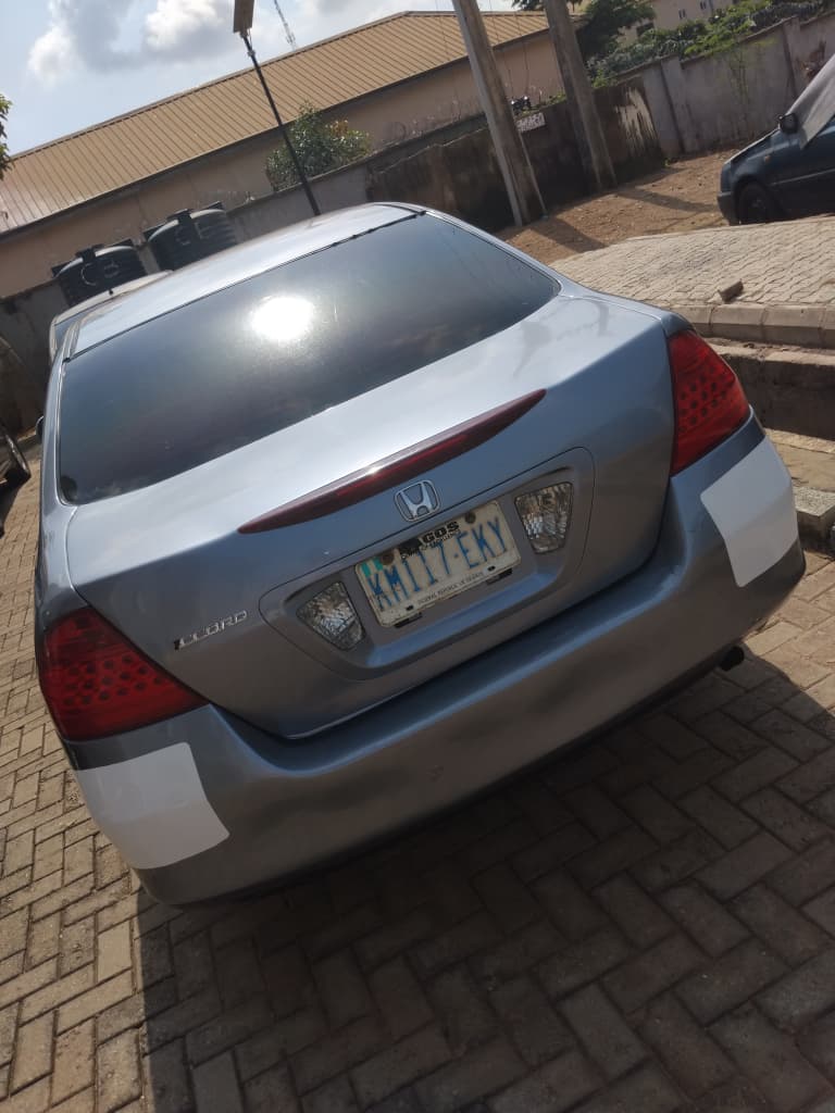 
								Giveaway Deal‼️‼️‼️ Carefully Used 2007 Honda Accord DC car is in pristine condition (Nothing To Fix) Ac chilling with proper documentation going for just 3.6m Net Add sambo with me Lugbe Abuja📍 ZERO CHAIN DEAL full									