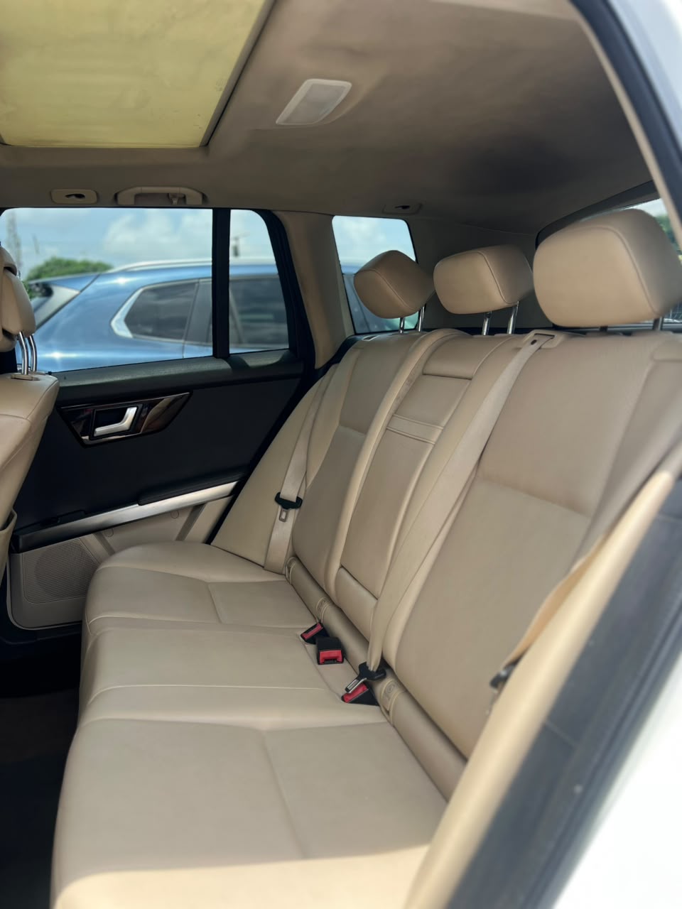 
								DIRECT BELGIUM 2013 GLK. BUY AND DRIVE. 📍ABUJA 💰 17M full									