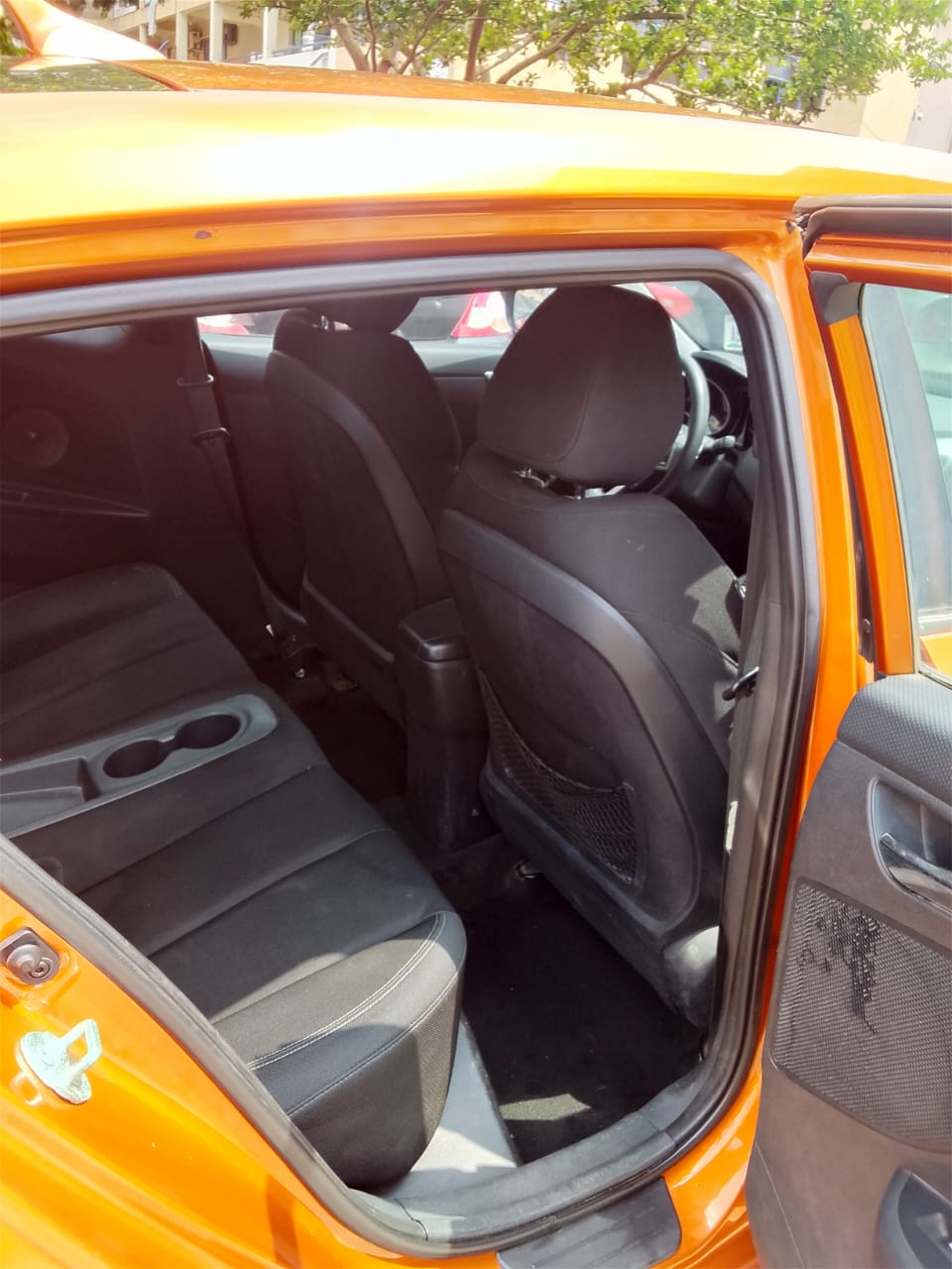 
								Who will be the lucky owner  Belgium Standard 100%   Hyundai Veloster 2014 model.  All components in perfect condition    Price: 6.8M   Location: Abuja.  Sambo: 200k full									