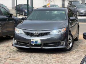 QUICK SALE!! 🚨  Clean Used 2013 Toyota Camry 🚘 Neatly maintained • Buy & Drive • Everything working perfectly.  💰 ₦9.5 Million 📍 Abuja