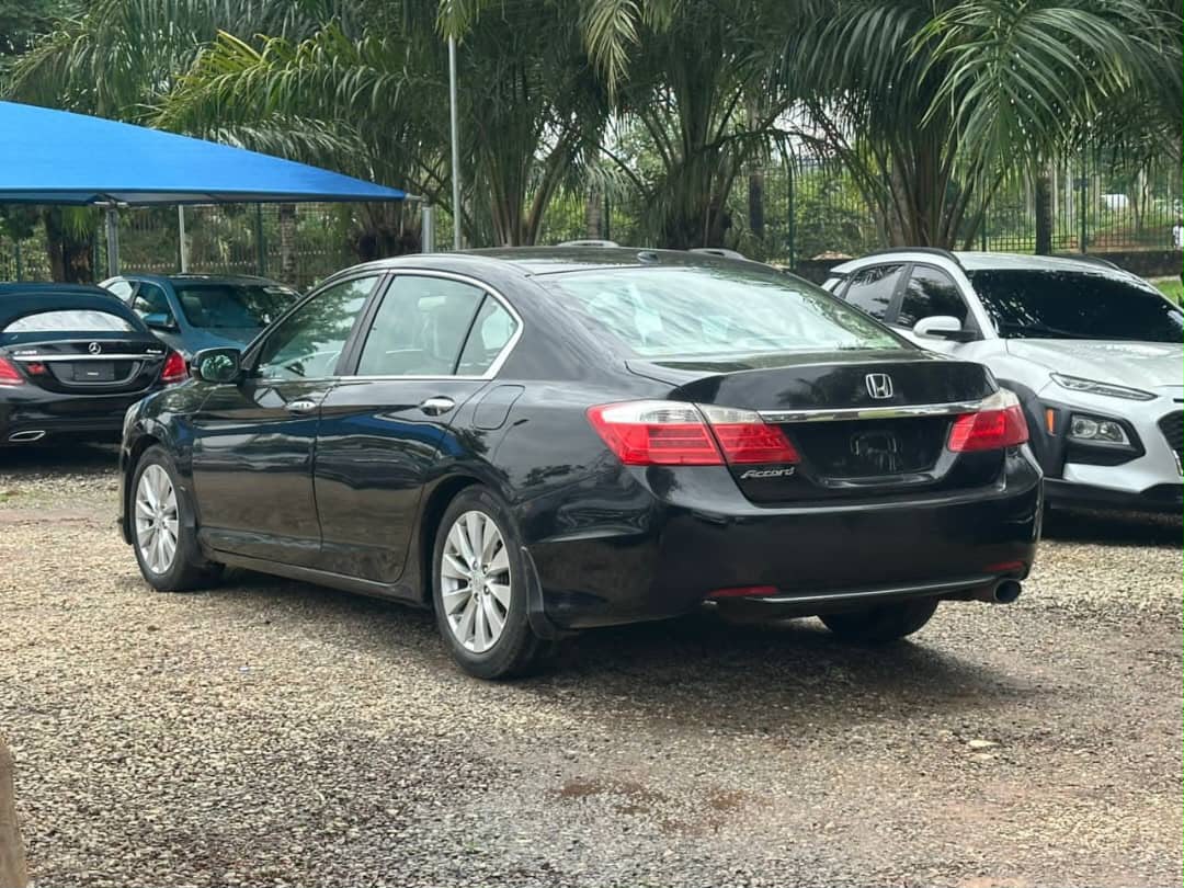 
								Giveaway Deal‼️‼️‼️ Foreign Used 2014 Honda Accord EXL with Original 2026 Custom Duty (Keyless, Double Screen & Sunroof) going for just 13.9M Net with me (Moveable) owners house Abuja📍 ZERO CHAIN DEAL full									