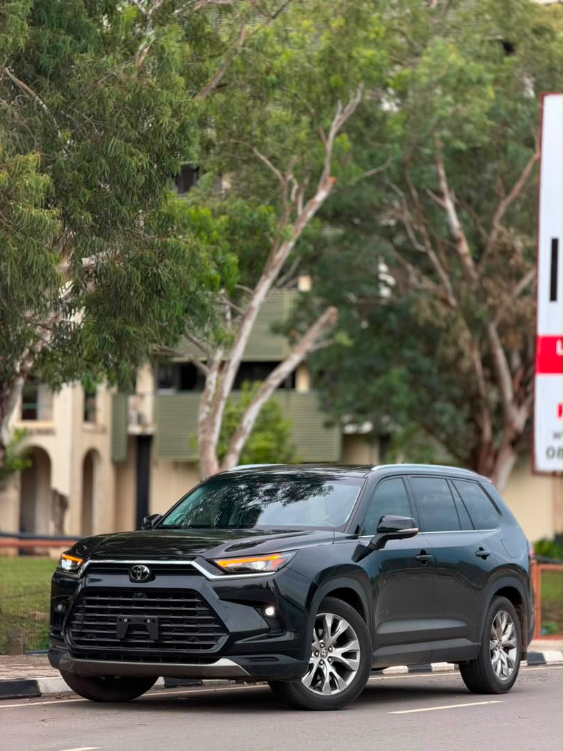 
								GIVEAWAY DEAL‼️‼️‼️ DIRECT BELGIUM 🇧🇪 TOYOTA GRAND HIGHLANDER 2024 LIMITED EDITION WITH ORIGINAL DUTY✅ GOING FOR JUST 87M NET WITH SAMBO OWNERS HOUSE ABUJA📍 ZERO CHAIN DEAL full									