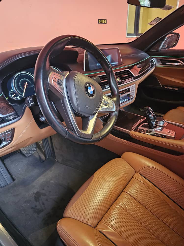 
								DISTRESS SALE ALERT ⚠️   2021 Mercedes Benz  GLB 250 (4matic) Direct Belgium  🇧🇪  With Duty  Abuja: Katamkpe  Price: 46m full									
